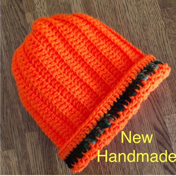 yarn hot off the hook Other - New handmade Bright orange hunting beanie camouflage trim crochet #M-103
